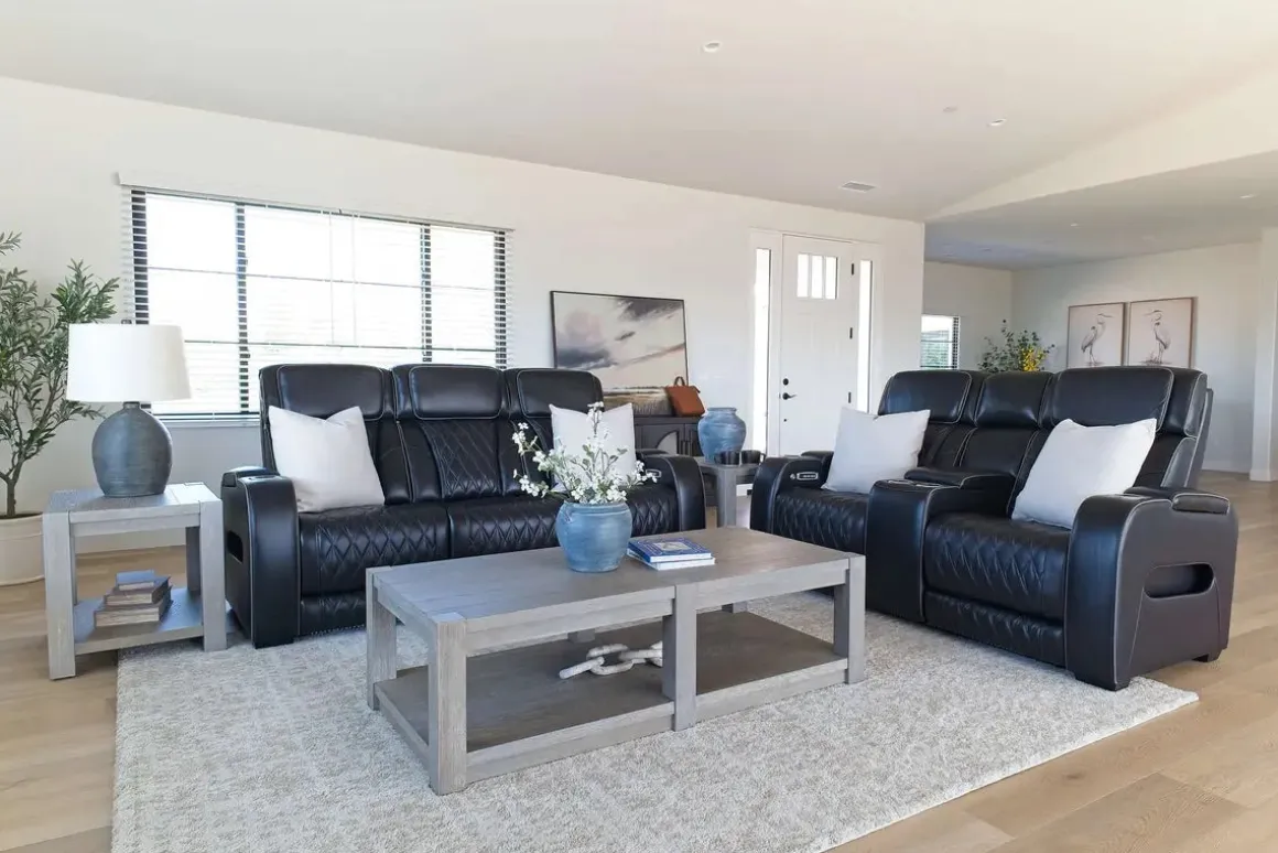 Boyington 2 Power Sofa W/ Drop Down Table In Black Leather