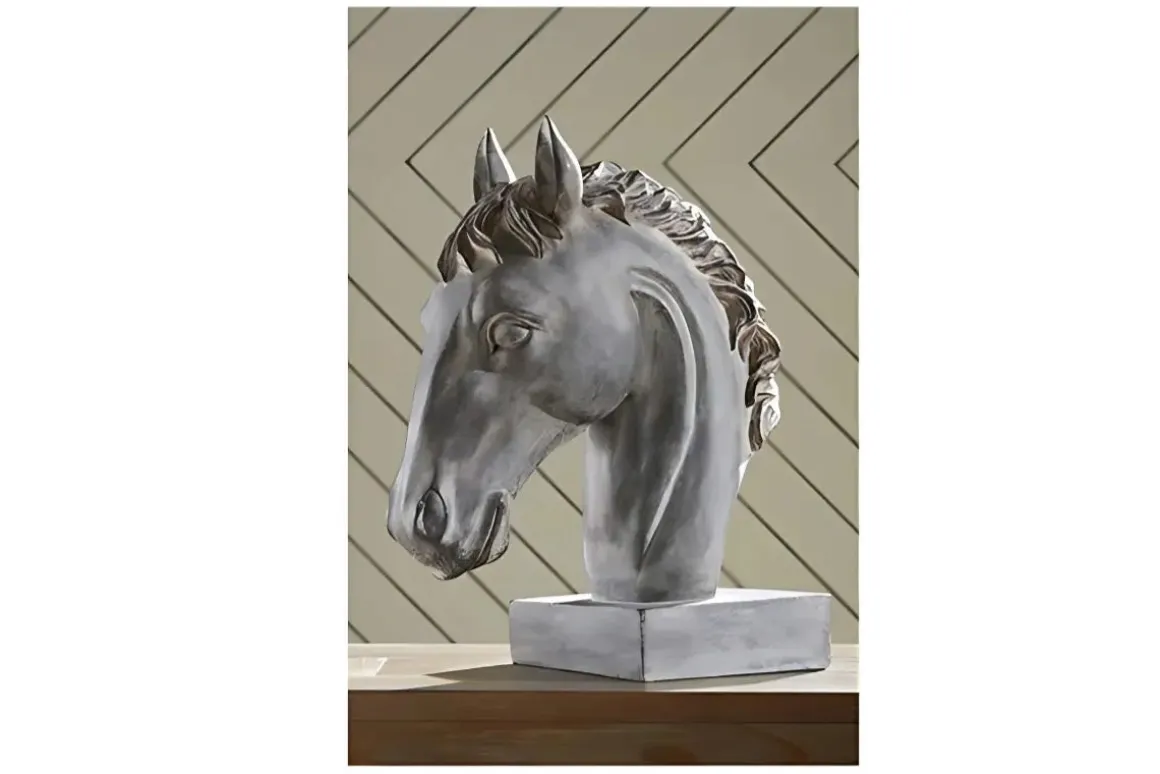 Carnlow Sculpture In Antique Black