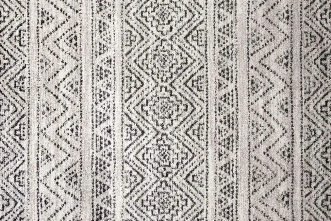 Granada Sierra Rug In Boho Ivory, 5’ X 8’