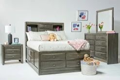 Remi Chest In Gray