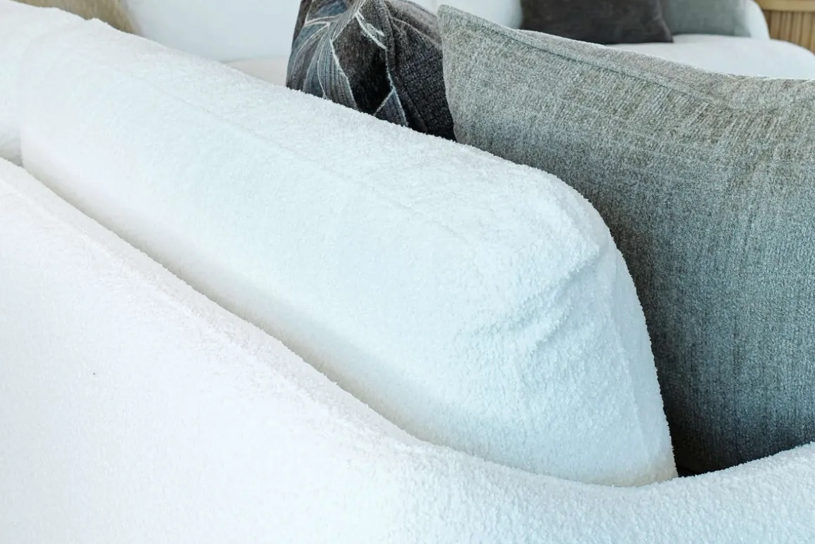 Stratus Crypton Performance Sofa & Loveseat In Jennie Snow