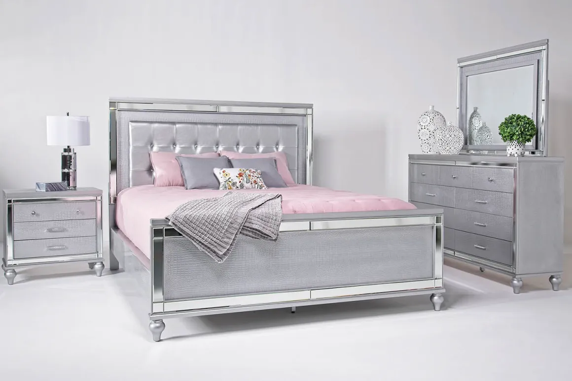 Valentino Dresser In White